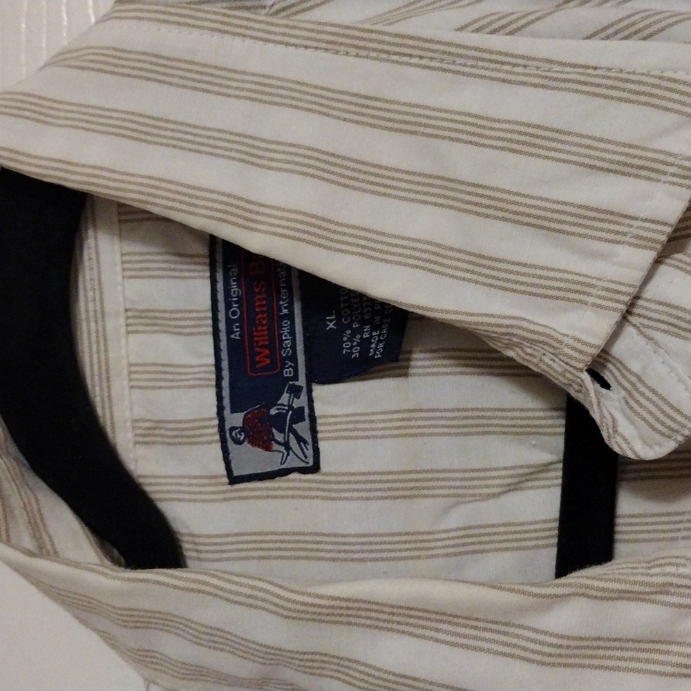 Button down shirt - Picture 2 of 3